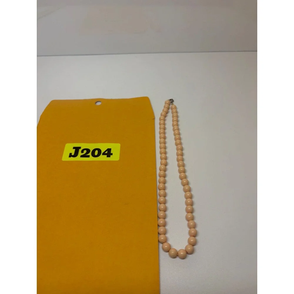 Vintage Peach Round Bead Necklace Gold Tone Spring Ring Clasp 16.5 Inch